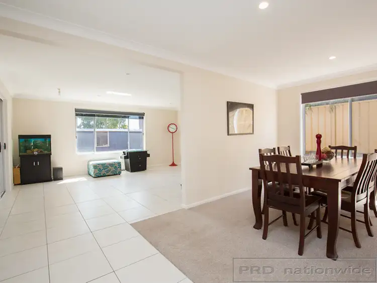 Fourth view of Homely house listing, 5 Kelly Circle, Rutherford NSW 2320