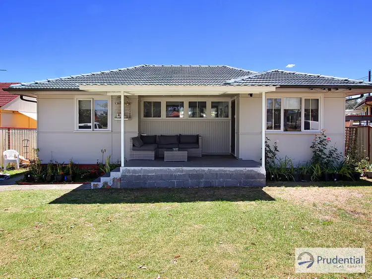 13 O'Neile Cres, Lurnea NSW 2170