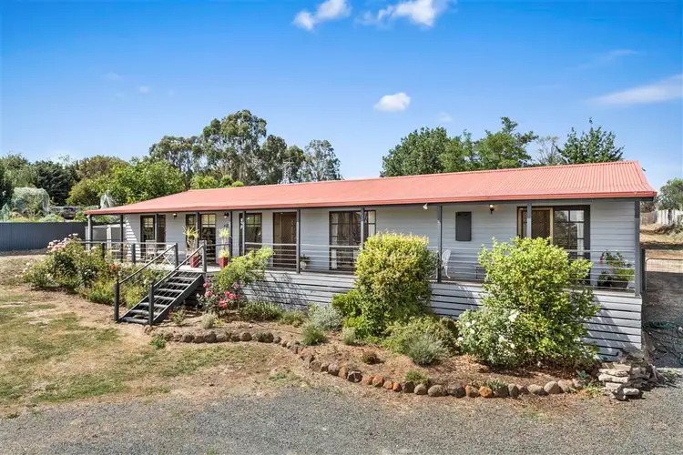73 Burton Avenue, Kyneton VIC 3444