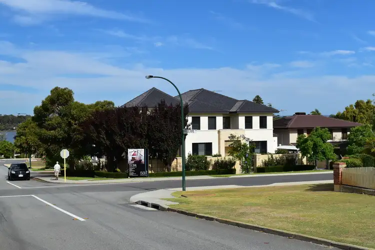 Fourth view of Homely house listing, 5A Central Ave, Mount Pleasant WA 6153