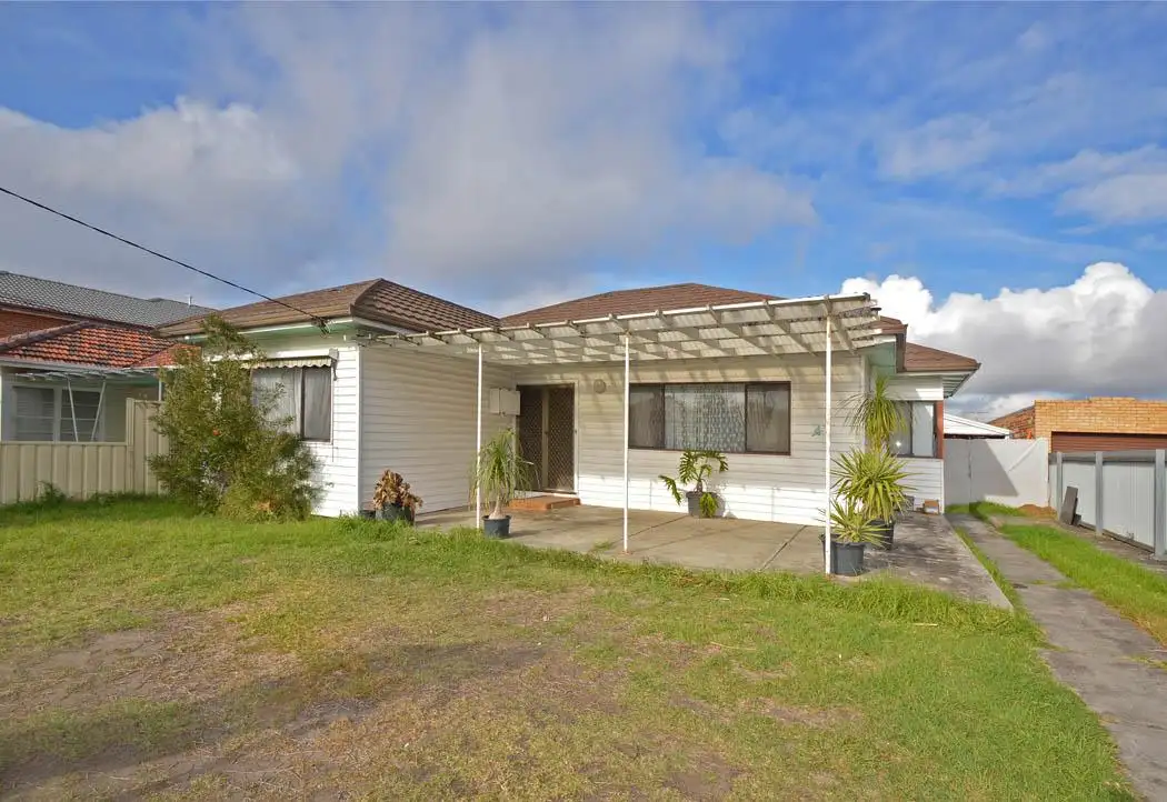 Main view of Homely house listing, 4 Perry St, St Albans VIC 3021