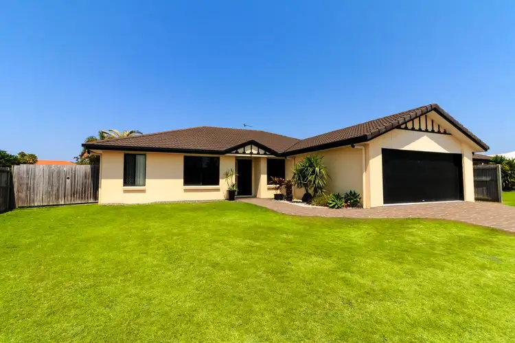 4 Border Court, Torquay QLD 4655