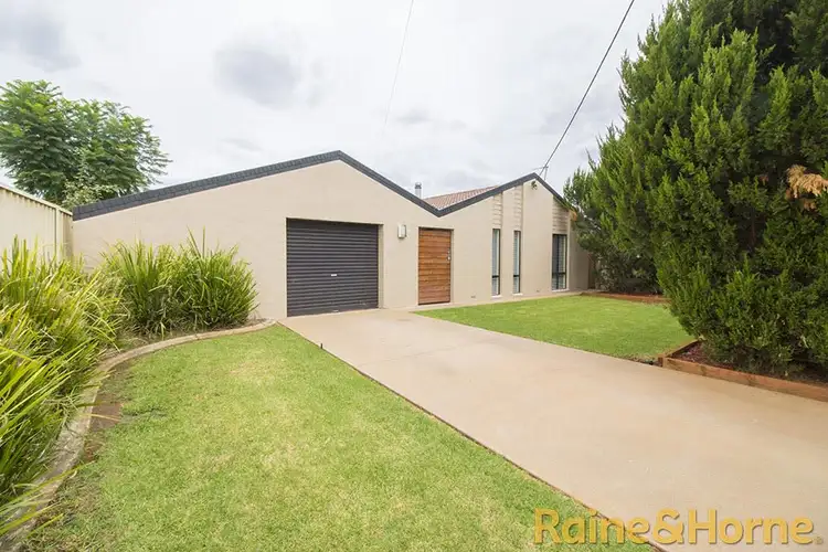 4 Villiers Avenue, Dubbo NSW 2830