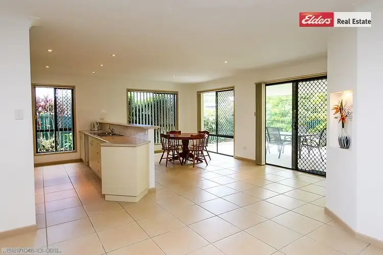 6 Blackall Court, Torquay QLD 4655