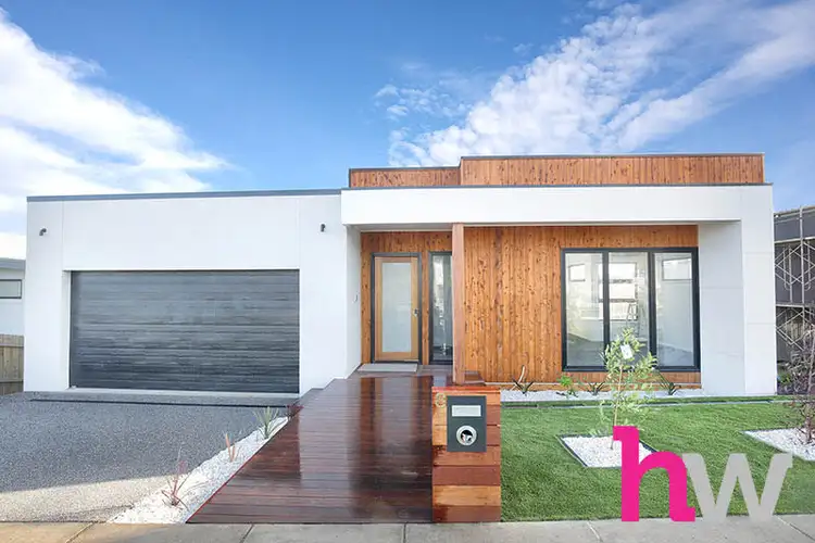 8 Foymount Crescent, Highton VIC 3216