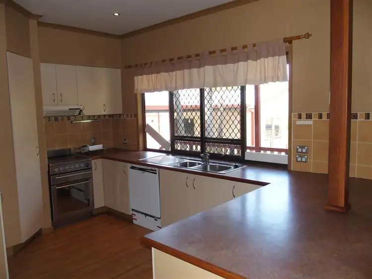 Second view of Homely house listing, 6 Julie Court, Emerald QLD 4720