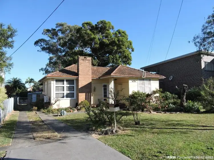 2 Kirk Avenue, Guildford NSW 2161