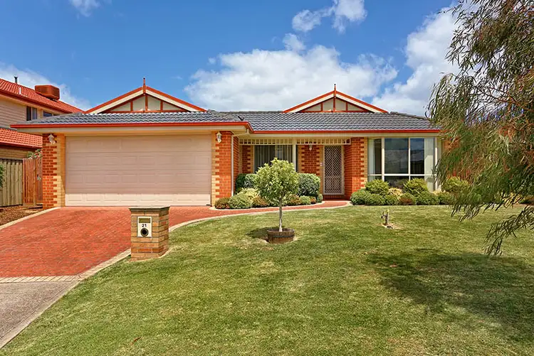 21 Napier Way, Narre Warren South VIC 3805