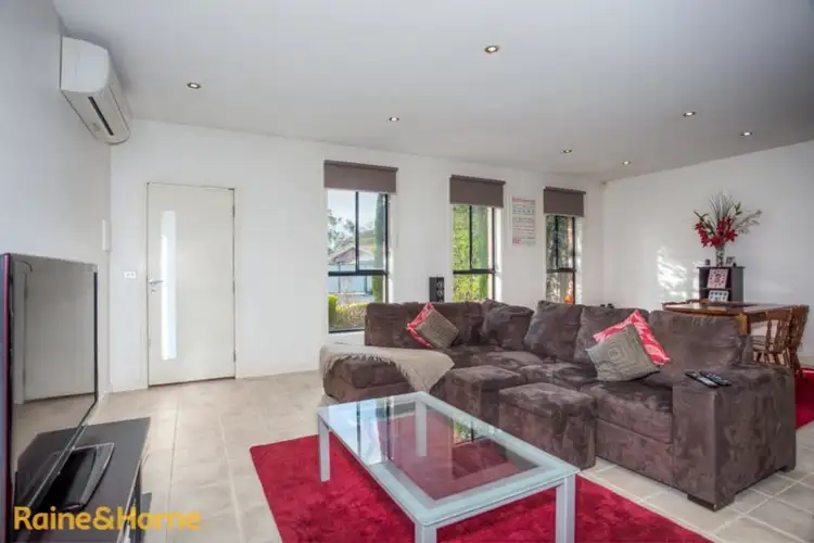 Second view of Homely house listing, 2/20 Turnberry Drive, Sunbury VIC 3429