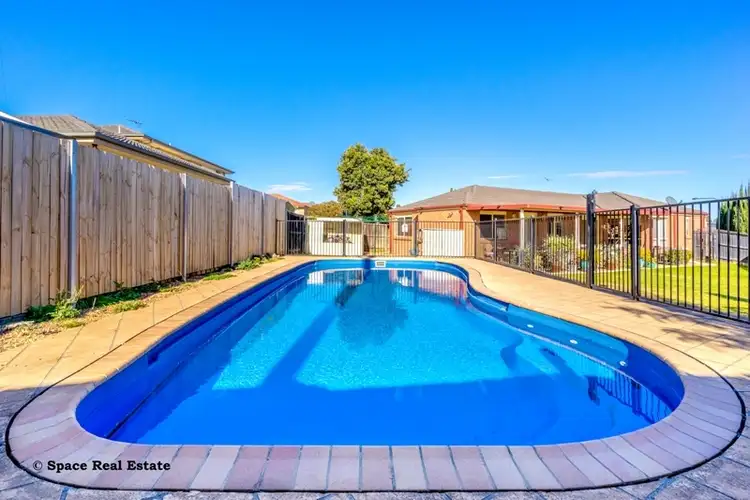 57 Montgomery Circuit, Narellan Vale NSW 2567