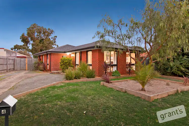 4 Bemersyde Drive, Berwick VIC 3806