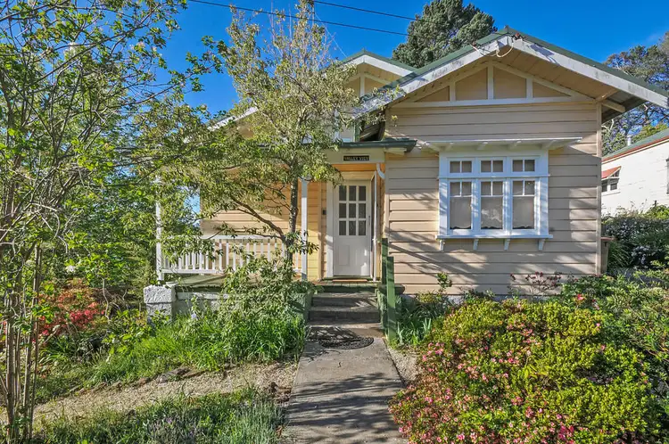 2 Warialda Street, Katoomba NSW 2780