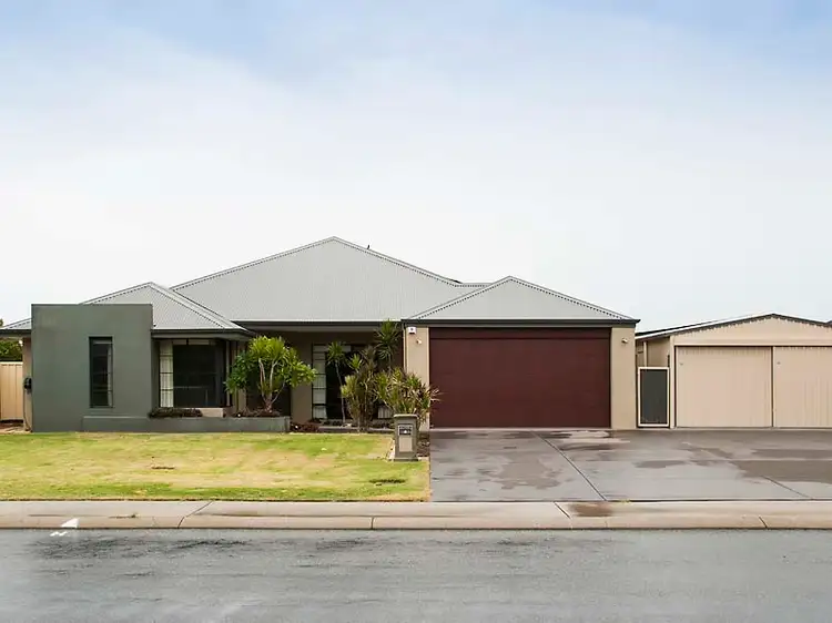 4 Ballagar Road, Byford WA 6122