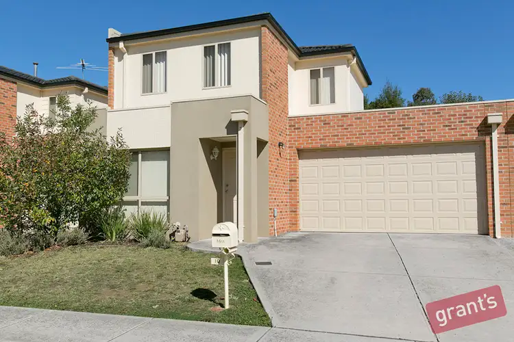 10 Melzak Way, Berwick VIC 3806