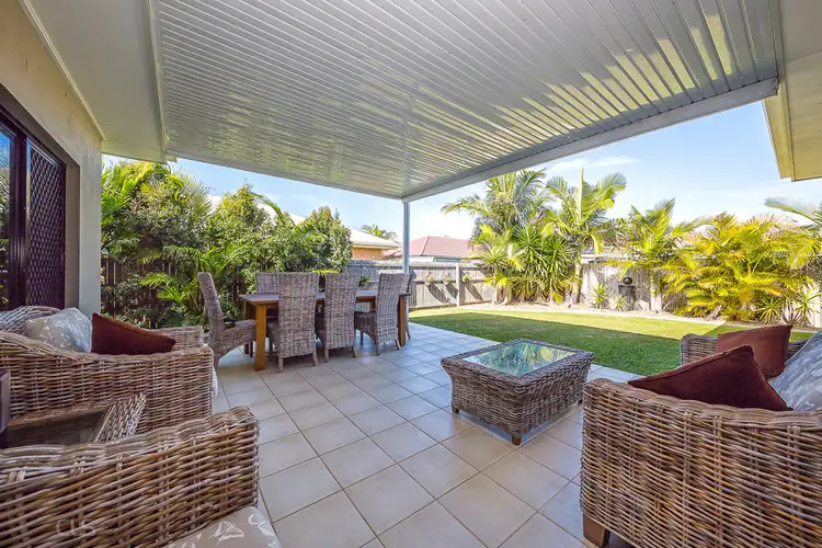 211 Bestmann Road, Sandstone Point QLD 4511