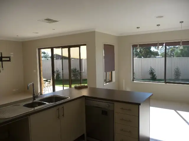 Fourth view of Homely house listing, 4 Dover Crt, Echuca VIC 3564