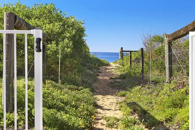 Fifth view of Homely unit listing, 5/161 Avoca Drive, Avoca Beach NSW 2251