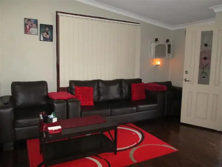 Fourth view of Homely house listing, 5 Fiji, Lethbridge Park NSW 2770