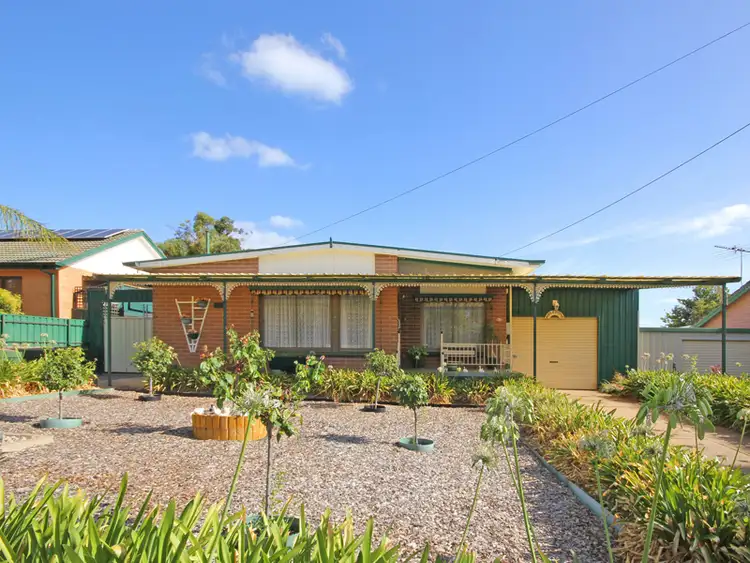 6 Norongo Street, O'sullivan Beach SA 5166