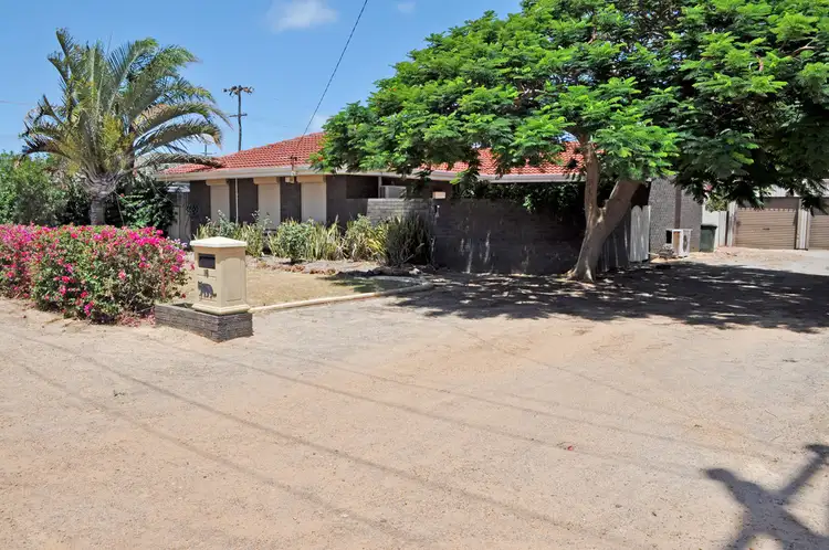 16 Clematis Crescent, Utakarra WA 6530