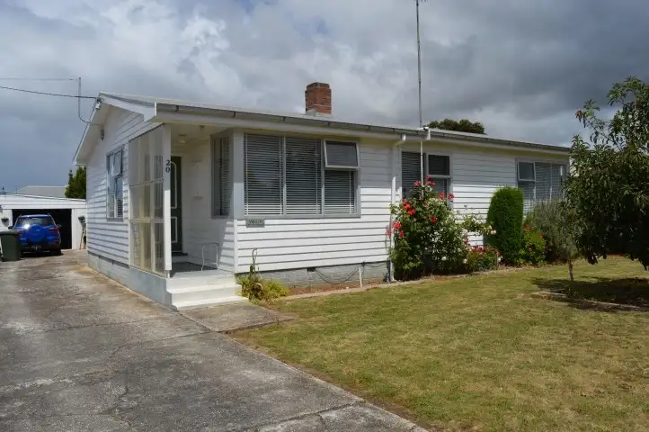 20 Lyons Street