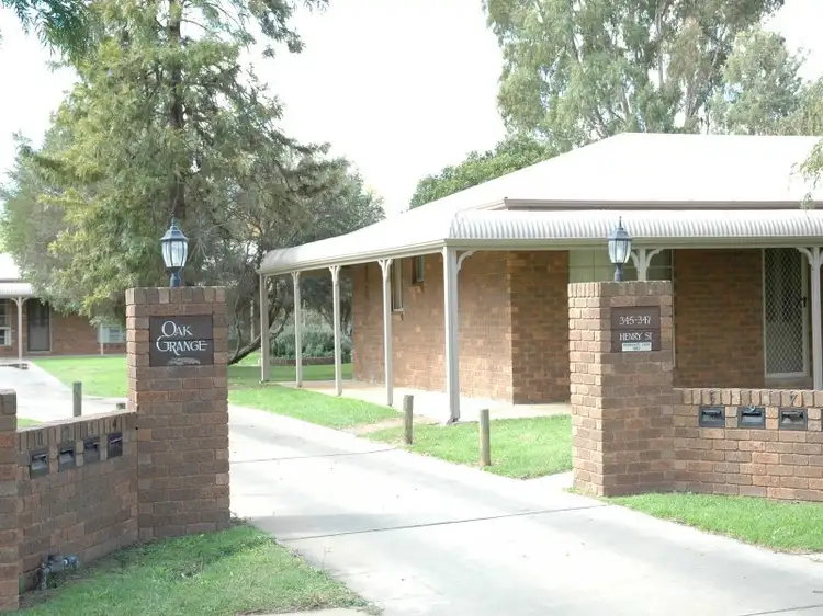 Main view of Homely townhouse listing, 3/345-347 Henry Street, Deniliquin NSW 2710