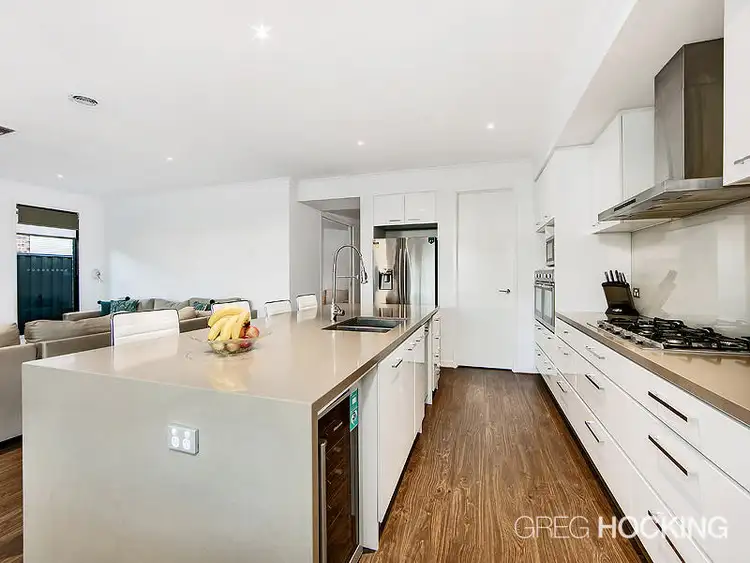 Third view of Homely house listing, 8 Sherwood Street, Tarneit VIC 3029