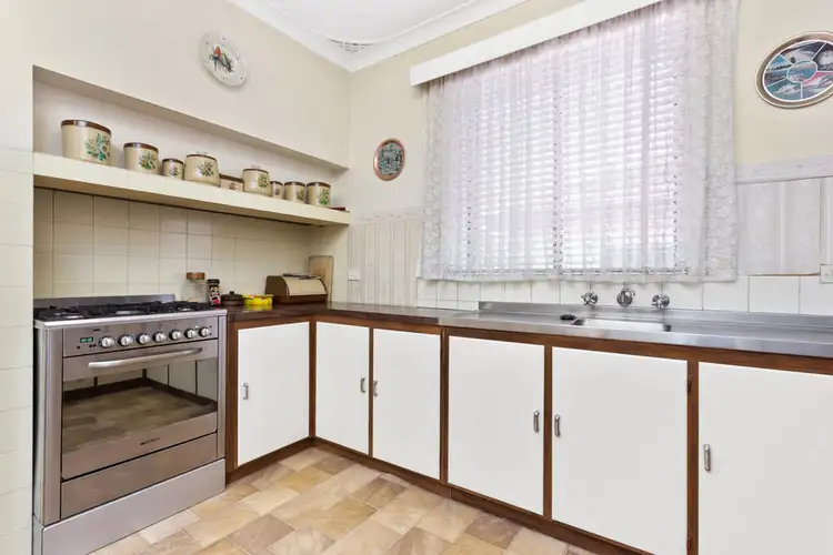 Sixth view of Homely house listing, 32 Purslowe Street, Mount Hawthorn WA 6016