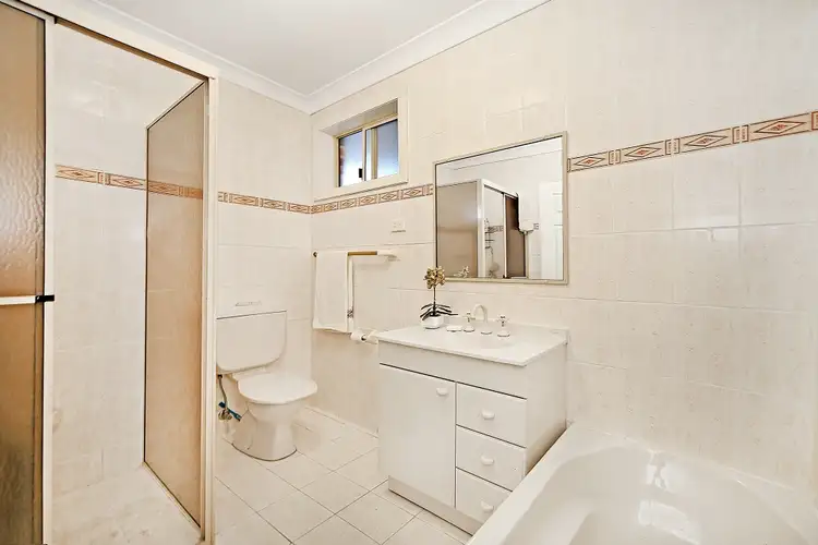 Fourth view of Homely villa listing, 2/133 Connells Point Road, Connells Point NSW 2221