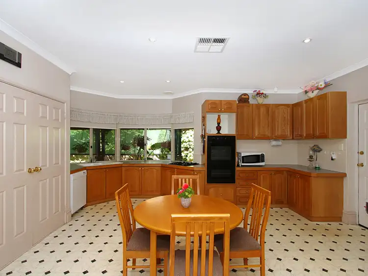 Sixth view of Homely house listing, 10 Mooring Crescent, Ocean Reef WA 6027