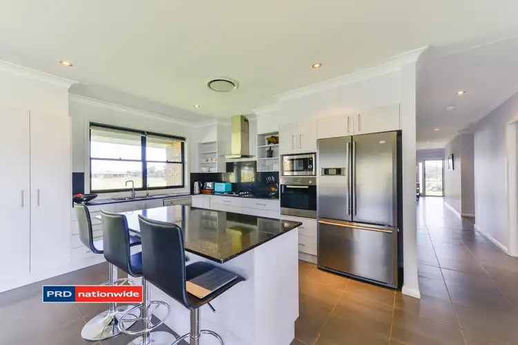 Sixth view of Homely house listing, 2 Songlark Place, Tamworth NSW 2340