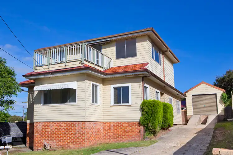 Main view of Homely house listing, 4 Hogarth Avenue, Dee Why NSW 2099