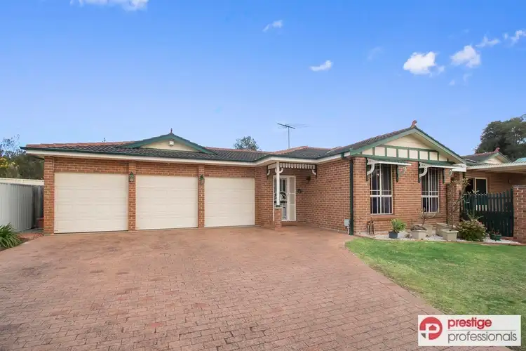 52 Woburn Abbey Court, Wattle Grove NSW 2173