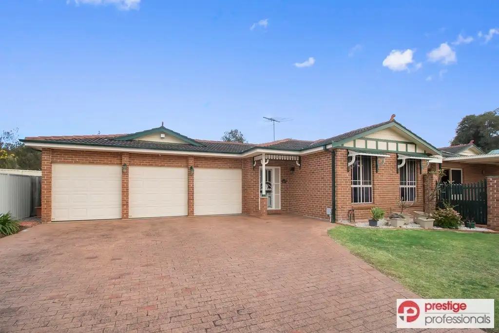 Main view of Homely house listing, 52 Woburn Abbey Court, Wattle Grove NSW 2173