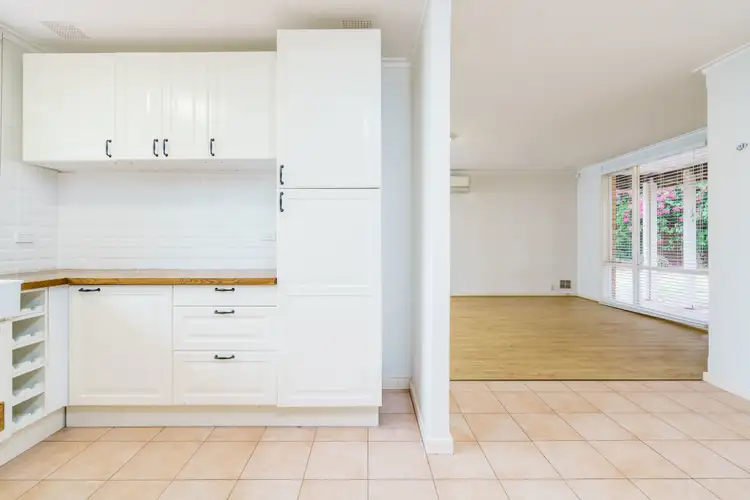 Sixth view of Homely house listing, 2 Denny Way, Alfred Cove WA 6154