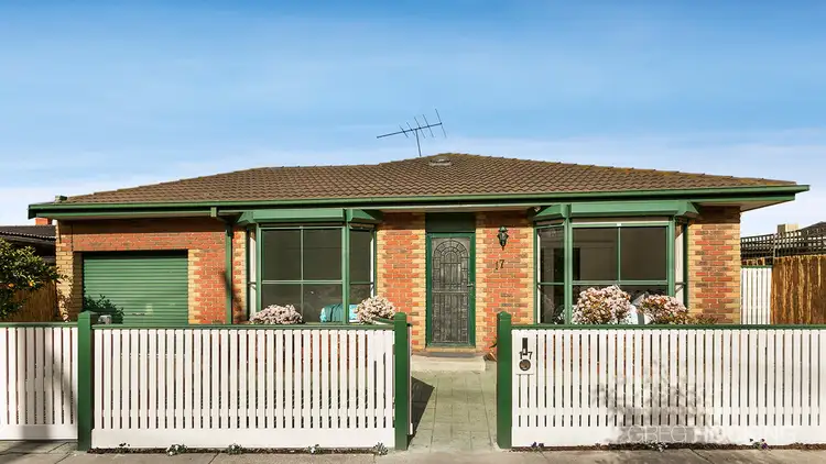 17 Paringa Road, Altona North VIC 3025