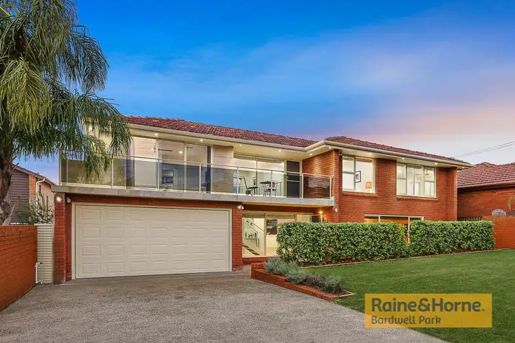 6 Waycott Avenue, Kingsgrove NSW 2208