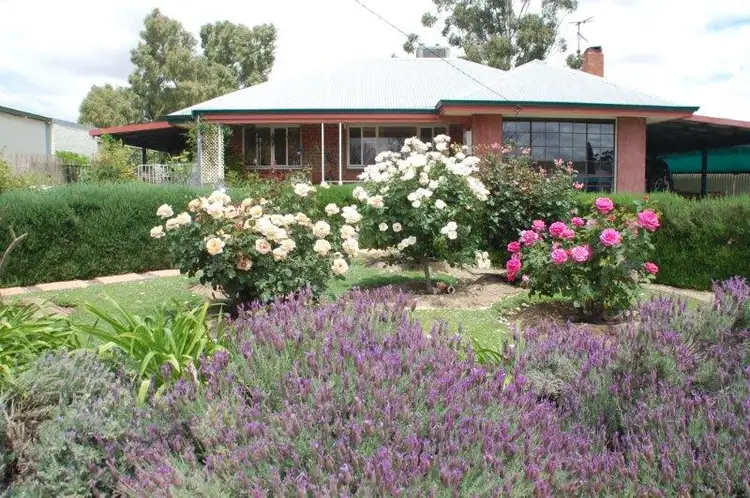 3 Throssell Road, Merredin WA 6415