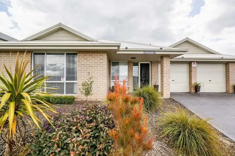 12 Quinlan Run, Orange NSW 2800