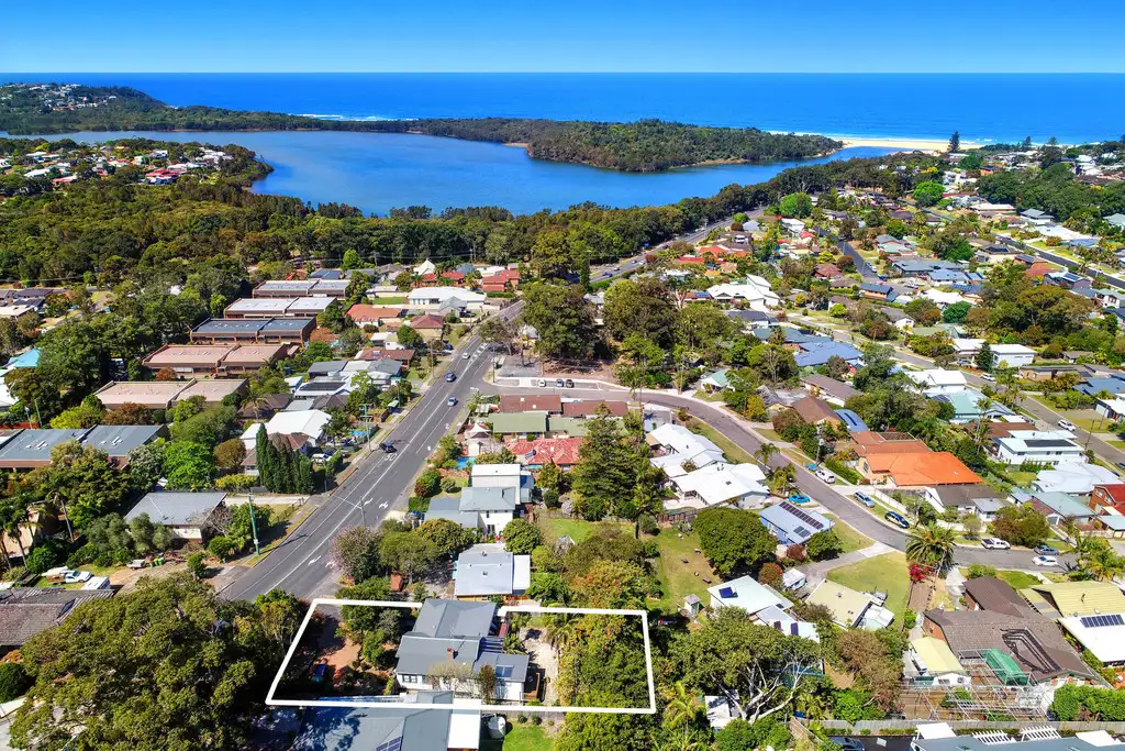 Main view of Homely house listing, 198 Ocean View Drive, Wamberal NSW 2260
