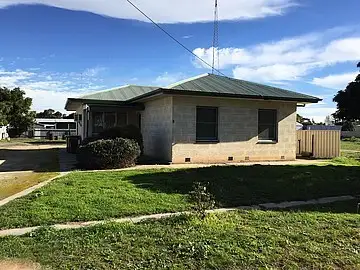 8 Henstridge Street