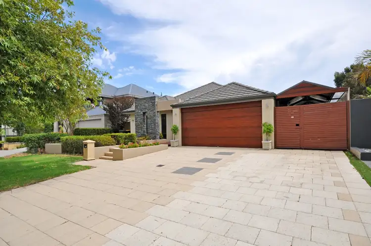 Second view of Homely house listing, 3 Wexcombe Way, Aveley WA 6069