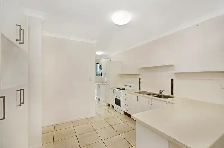 4/105 Livingstone St, West End QLD 4810