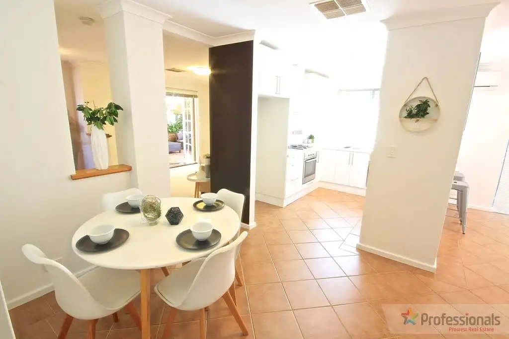 Main view of Homely house listing, 4/48 Tudor Avenue South, Riverton WA 6148