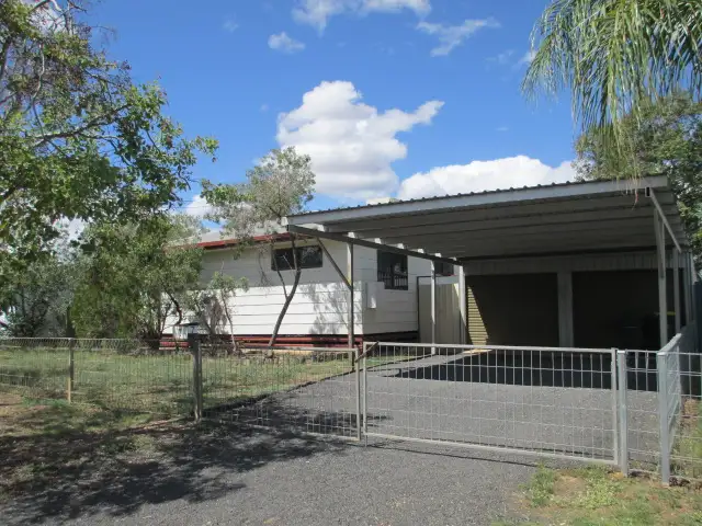 7 BARDEN STREET, Tara QLD 4421