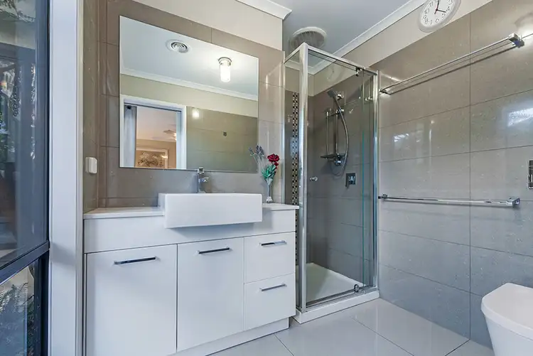 Fifth view of Homely house listing, 5 Woodfield Place, Sunbury VIC 3429