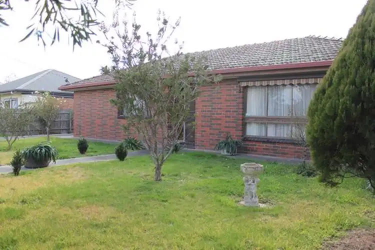 5 DOUGHERTY STREET, Yarram VIC 3971