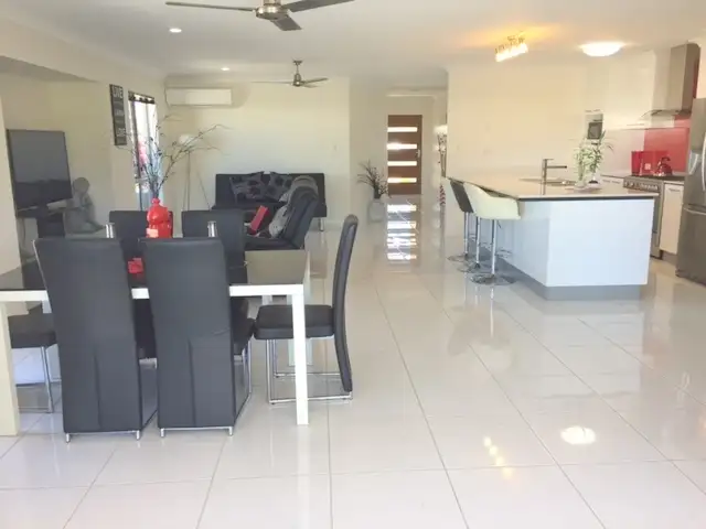 7 Yatay Street, Rural View QLD 4740