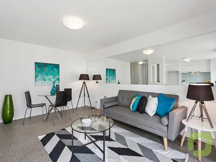 Second view of Homely apartment listing, 2/261 Esplanade, Altona VIC 3018