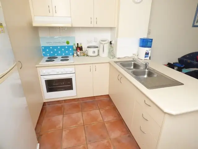 3/217 Scarborough Street, Southport QLD 4215